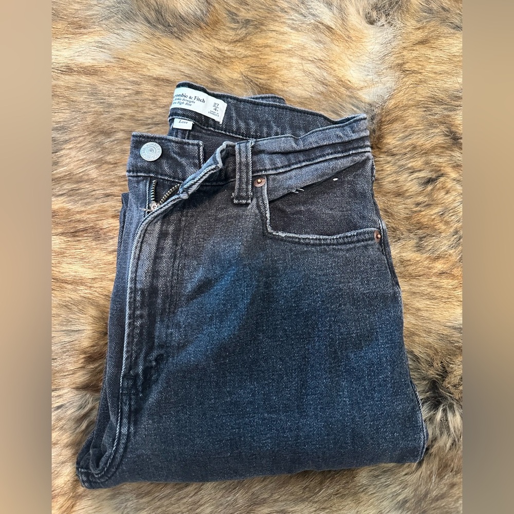 Abercrombie & Fitch Curve Love High Rise Jeans